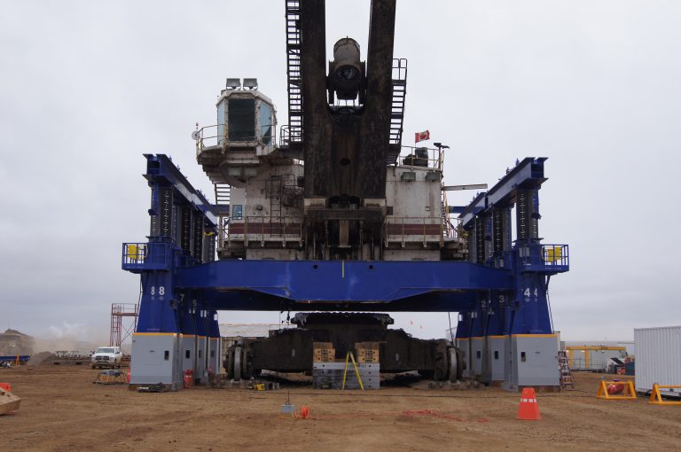 J&R Engineering LIFT-N-LOCK® Hydraulic BOOM Gantry 2,600 Ton Shovel Lift